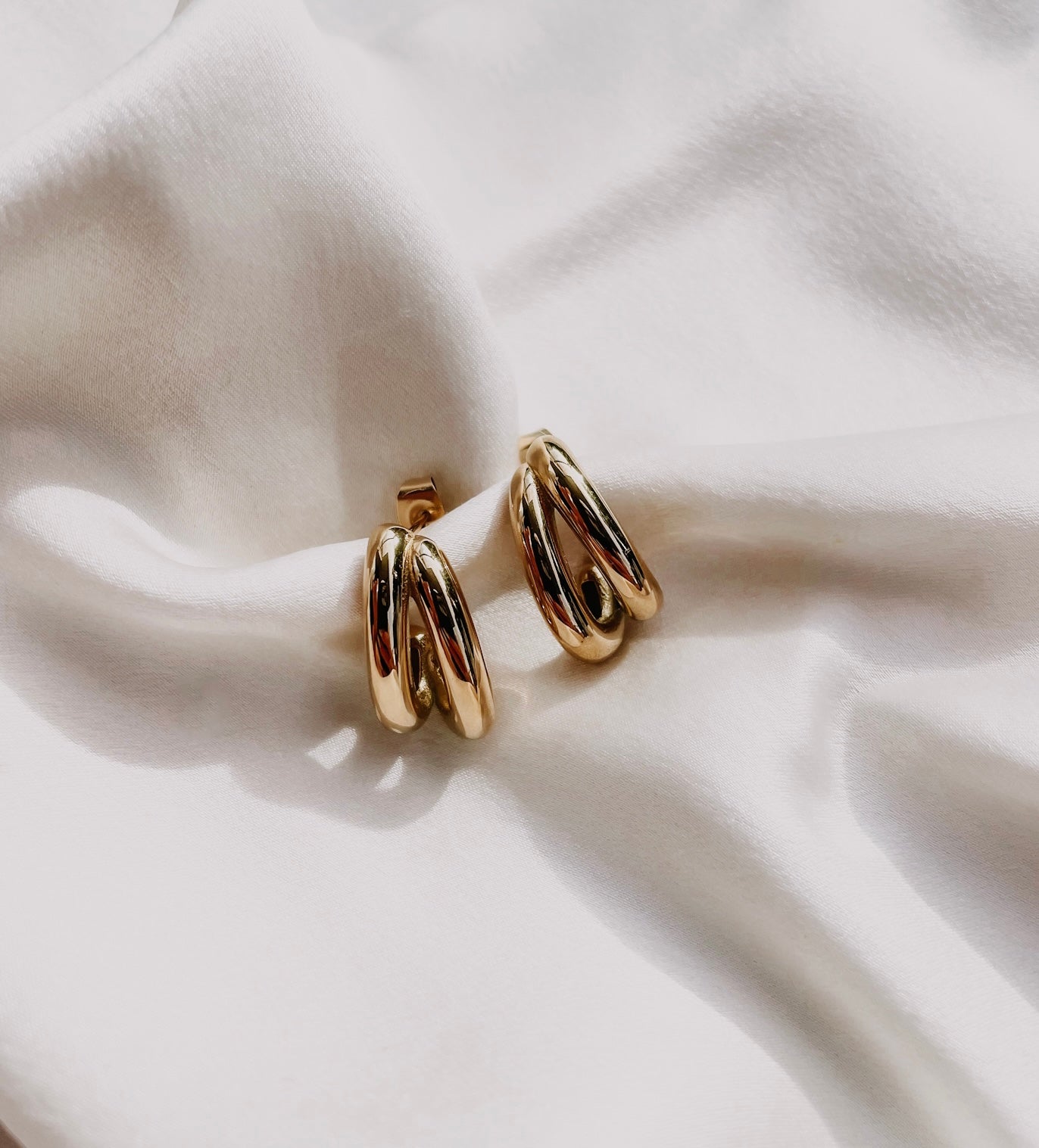 Classic Gold Hoops Set