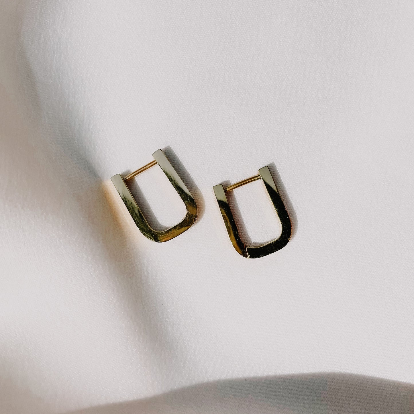 Everyday Mini Staple Earrings