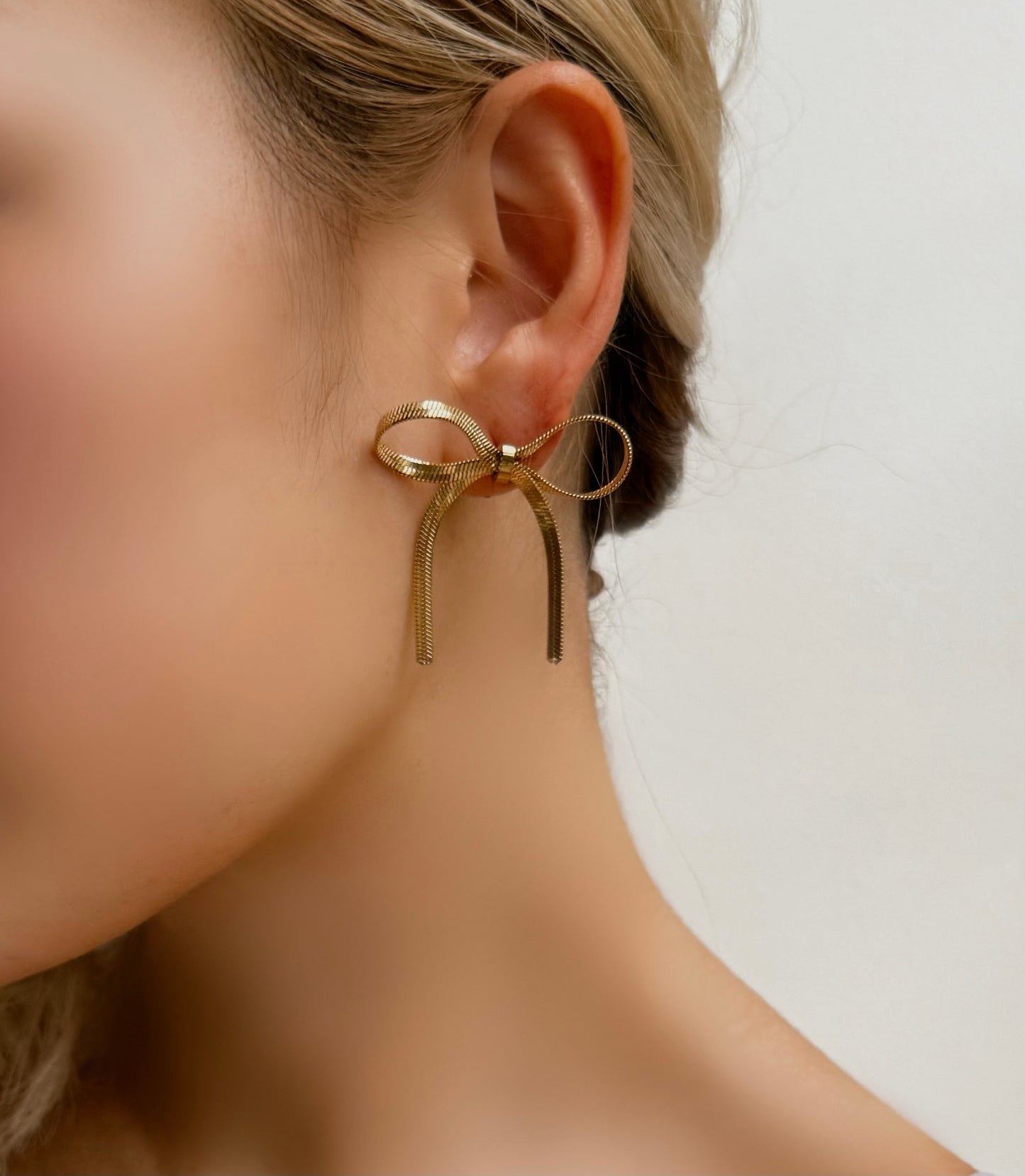 Ellie Bow Earrings