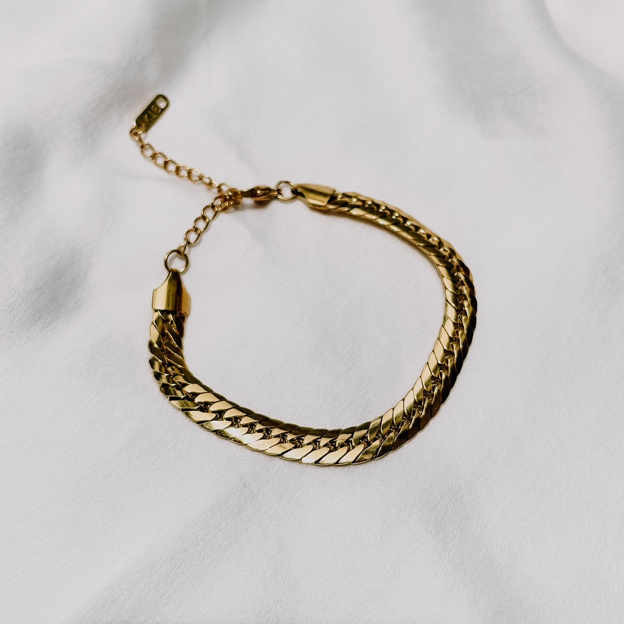 Classic Gold Bracelets Set
