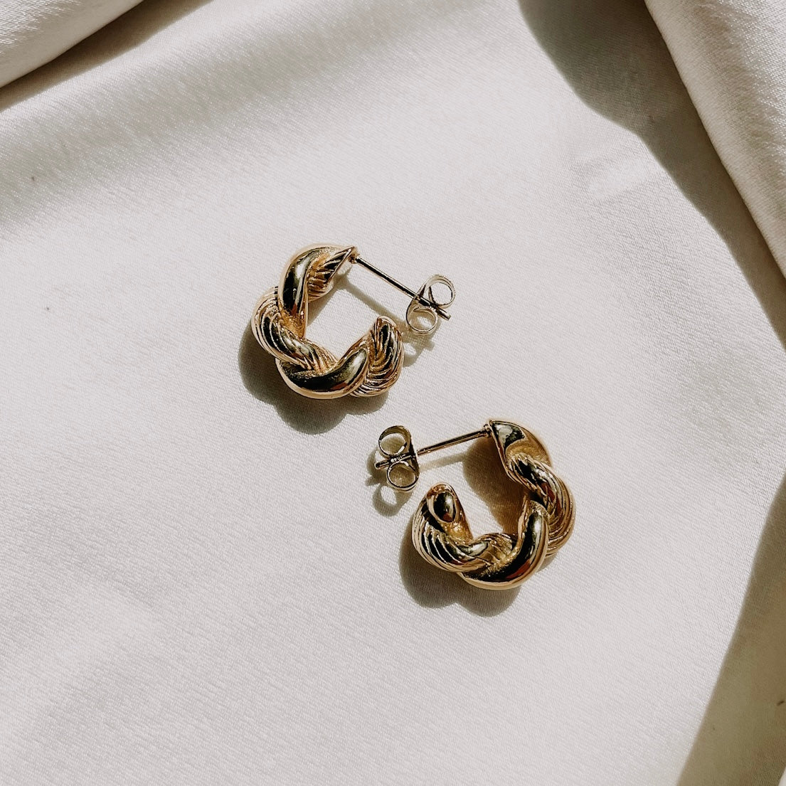 Everyday Mini Staple Earrings