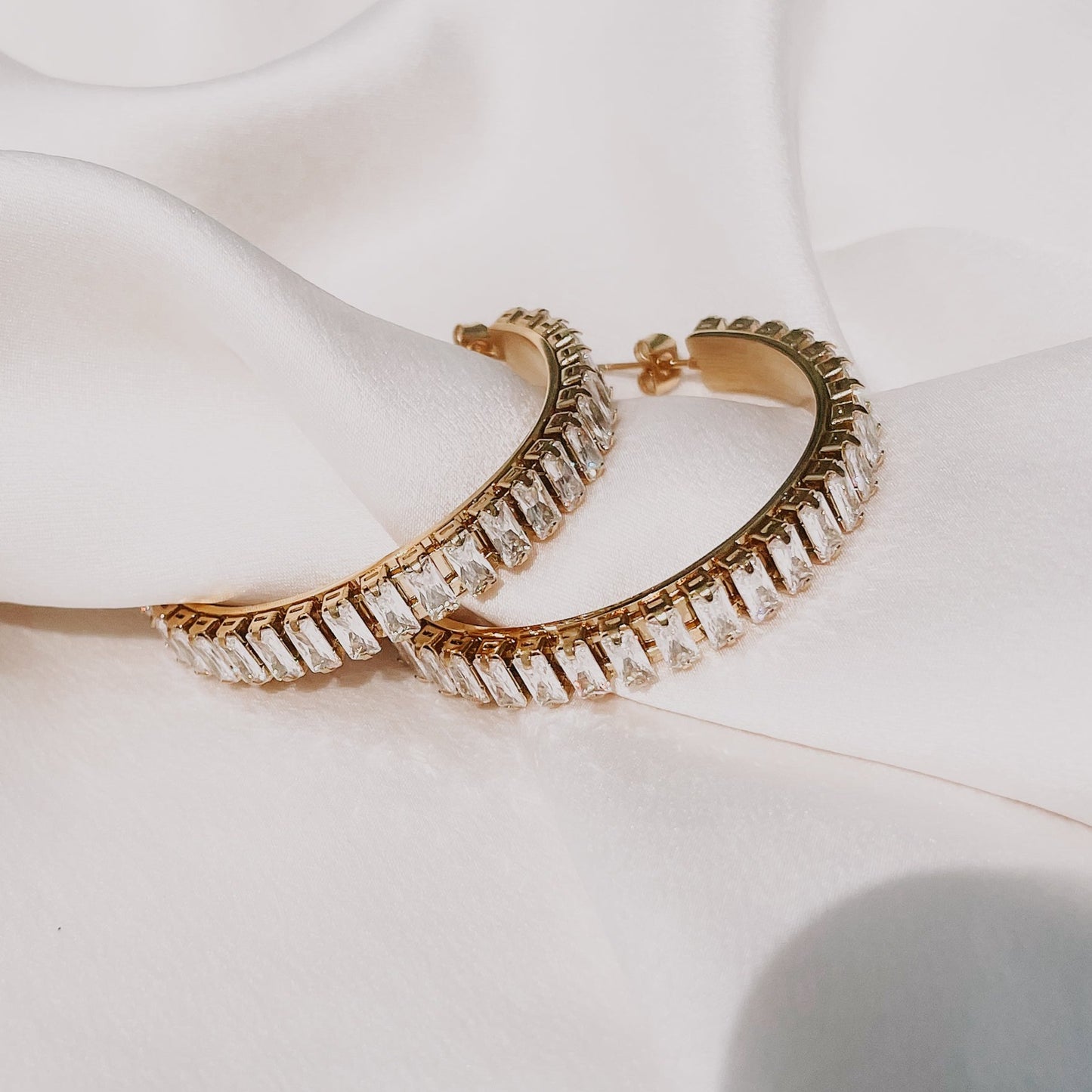 House of Highclere Large Hoops