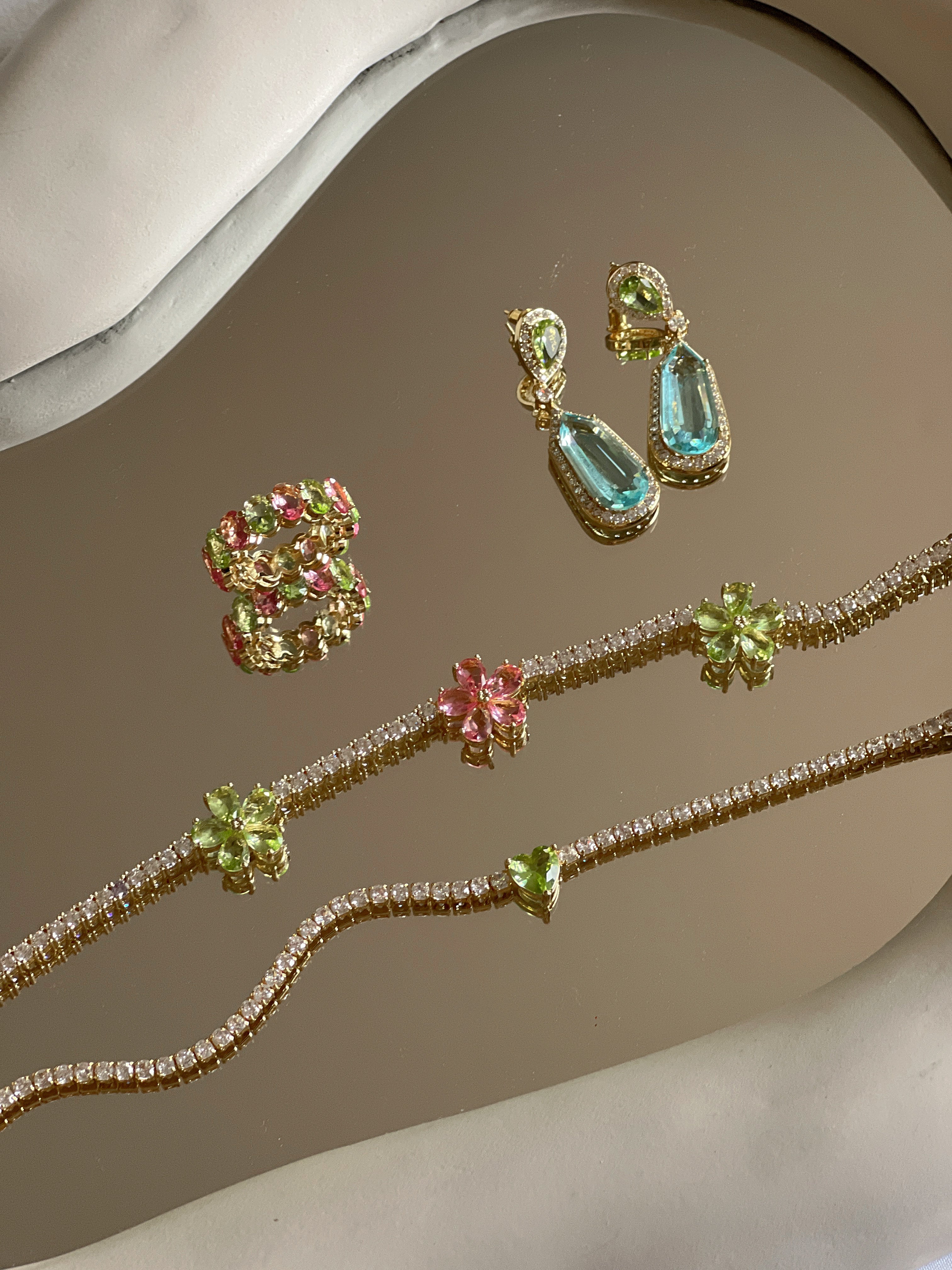 【HEYMAEVE】Like Lovers Doピアス Like Lovers Do Earrings – HEYMAEVE