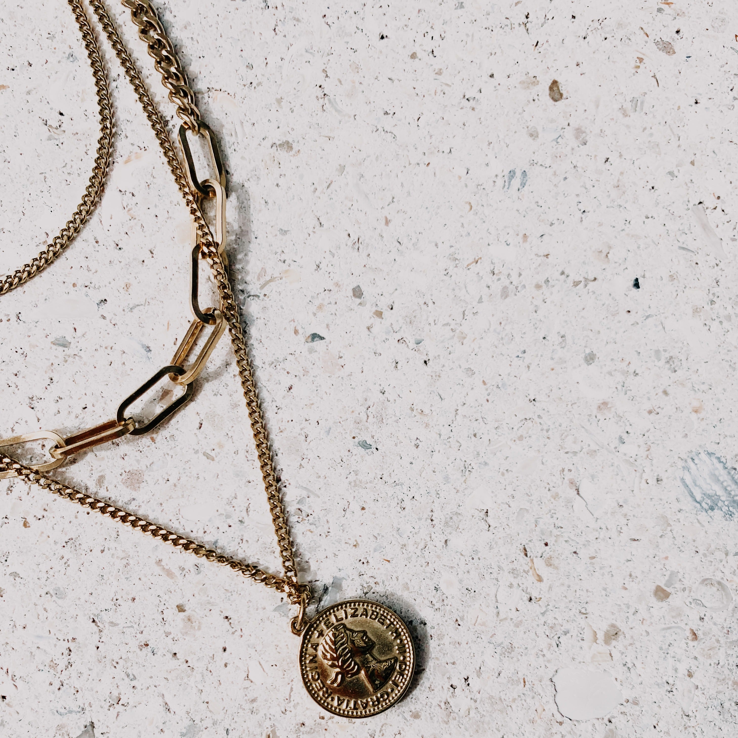 H&m hotsell coin necklace