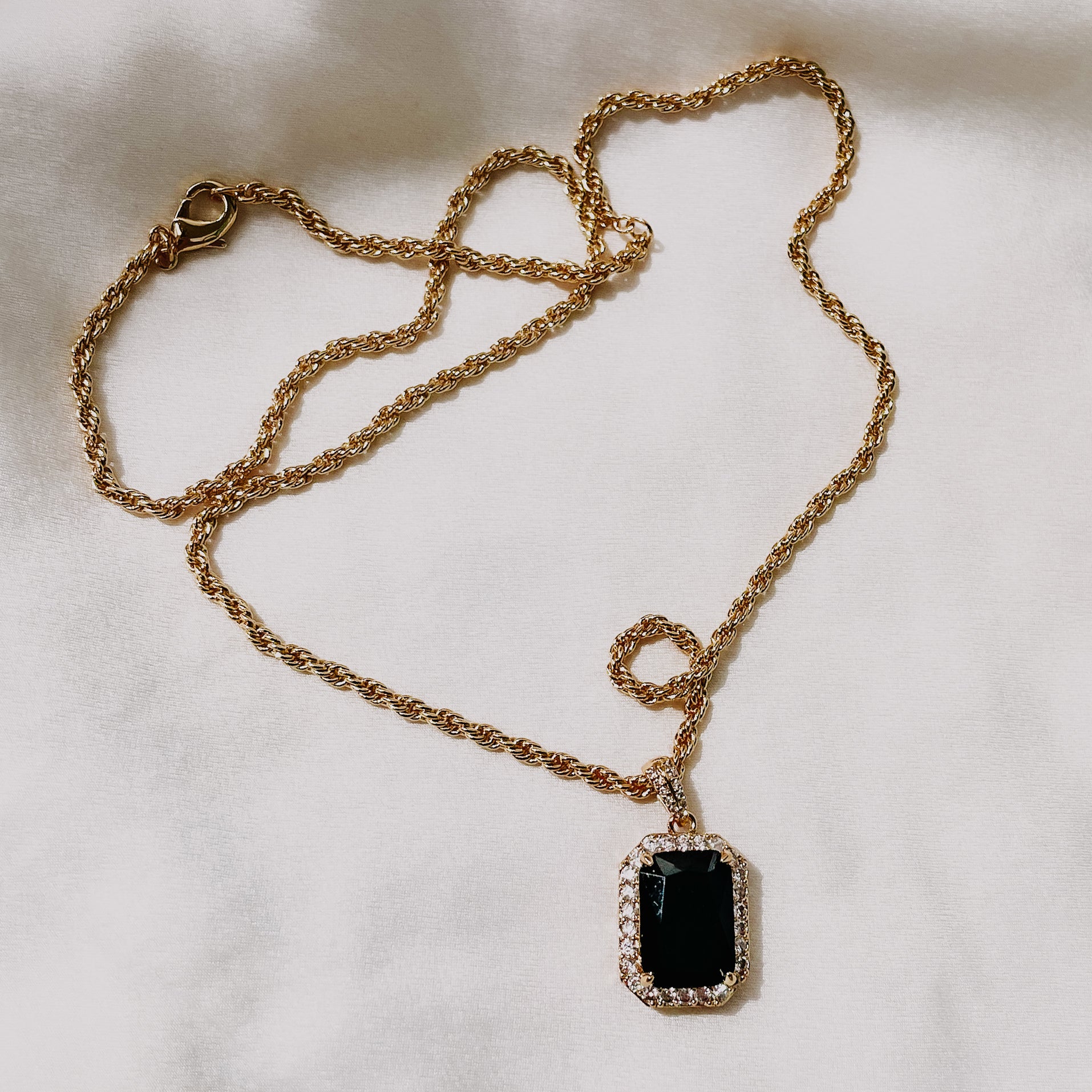 Windsor Necklace – HEYMAEVE